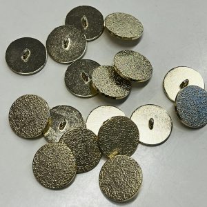Šviesios aukso spalvos metalinė, taškyta saga, 22mm, 1vnt G19109