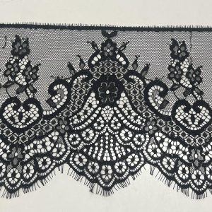 Juoda nėrinių juosta, 20cm, klasikinio rašto, 1m 02490