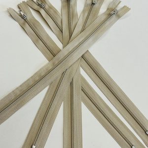 Spiralinis užtrauktukas, kreminės (šviesiai rudos) spalvos, 18cm, 1vnt 18s/307