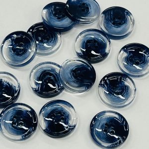 Plastikinė mėlyno perlamutro saga, 25mm, 1vnt 02694