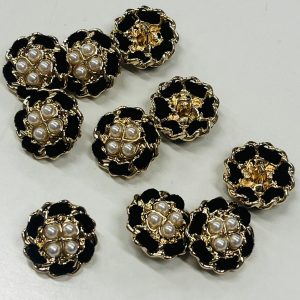 Auksinė saga juodais krašteliais ir perliukais viduryje, 23mm, 1vnt 02703