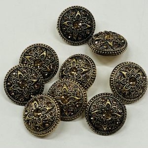 Auksinė saga „Ornamentas tarp geltonų akučių”, 21mm, 1vnt 02736