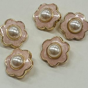 Auksinė saga „Rožinė gėlytė su perlu”, 18mm, 1vnt 02781