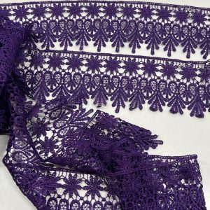 Violetiniai standesni nėriniai „Varvekliai”, 8,5cm, 1m 02756