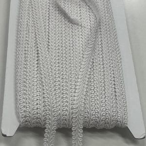 Apdailos juostelė, baltos spalvos pinta kasytė, 1m 6218/101