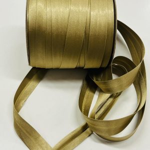 Šviesios aukso spalvos atlasinė kantavimo juostelė, 16mm, 1m 0116/128