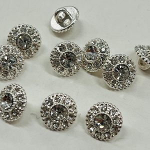 Sidabrinė sagutė „Apvalus deimantas inkrustuotas kristaliukais”, 10mm, 1vnt 02768