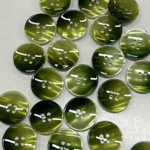 Žaliai samaninė perlamutrinė plastikinė saga, 25mm, 1vnt 02792