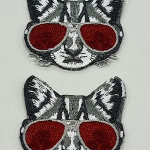 Siuvinėta aplikacija „Katė su raudonais akiniais”, 6*4,8cm, 1vnt 01179