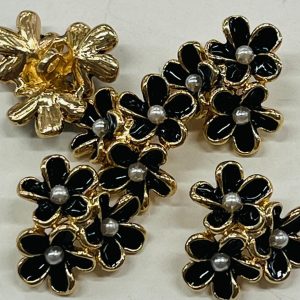 Auksinė saga „3 juodos gėlytės”, 22mm, 1vnt 03024
