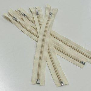 Kreminis atsegamas spiralinis užtrauktukas, 25cm, Nr.5, 1vnt 25/306
