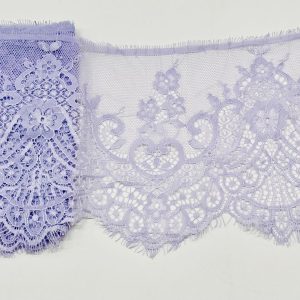 Šviesiai alyvinė nėrinių juosta, 18cm, klasikinio rašto, 1m 03054