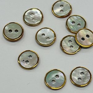Sagutė iš kriauklytės, auksiniu apvadėliu, 11,5mm, 1vnt 03158