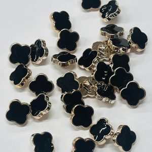 Auksinė sagutė – keturlapis dobiliukas, 19mm, 1vnt 01044