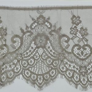 Pilka nėrinių juosta, 18cm, klasikinio rašto, 1m 03396