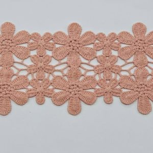 Persikinė nėrinių juosta, nertos gėlės, 11cm 03461
