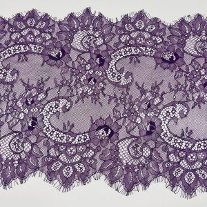 Violetinė nėrinių juosta, 35cm, klasikinio rašto, 1m 03496