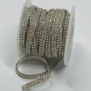 Klijuojama skaidrių akučių, 2 eilučių, juostelė, 4mm, 1m 03522