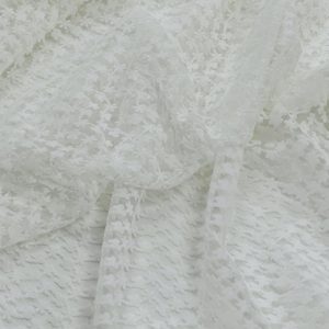 Pieno baltumo tiulis smulkiom gėlytėm, 1m 1328