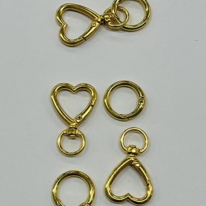 Auksinis karabinas – širdelė, 1vnt 03538