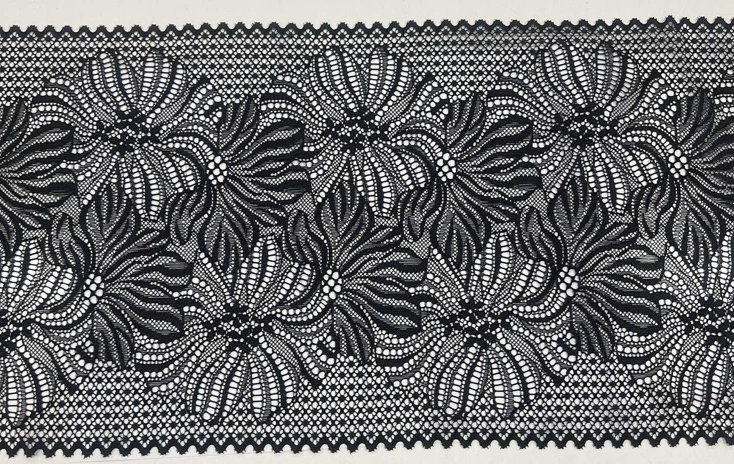 Elastinė nėrinių juosta, 22cm, juoda, 1m 03544