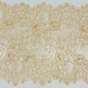 Šviesiai ruda nėrinių juosta, 35cm, klasikinio rašto, 1m 03549