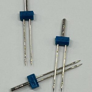Dviguba adata buitinei siuvimo mašinai, 2mm, 3mm, 4mm, Nr.90, 1vnt 03353