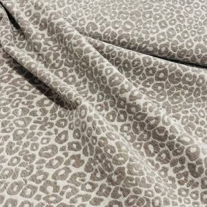 Baldinys audinys „WILD 208″, gyvūno rašto, kreminė/šviesiai ruda, 1m 0209