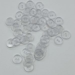 Skaidri, plastikinė sagutė, 2 skylučių, 15mm, 1vnt 2124k431
