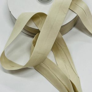 Kreminė medvilninė kantavimo juostelė su elastanu, 30mm, 1m BZ2525/343